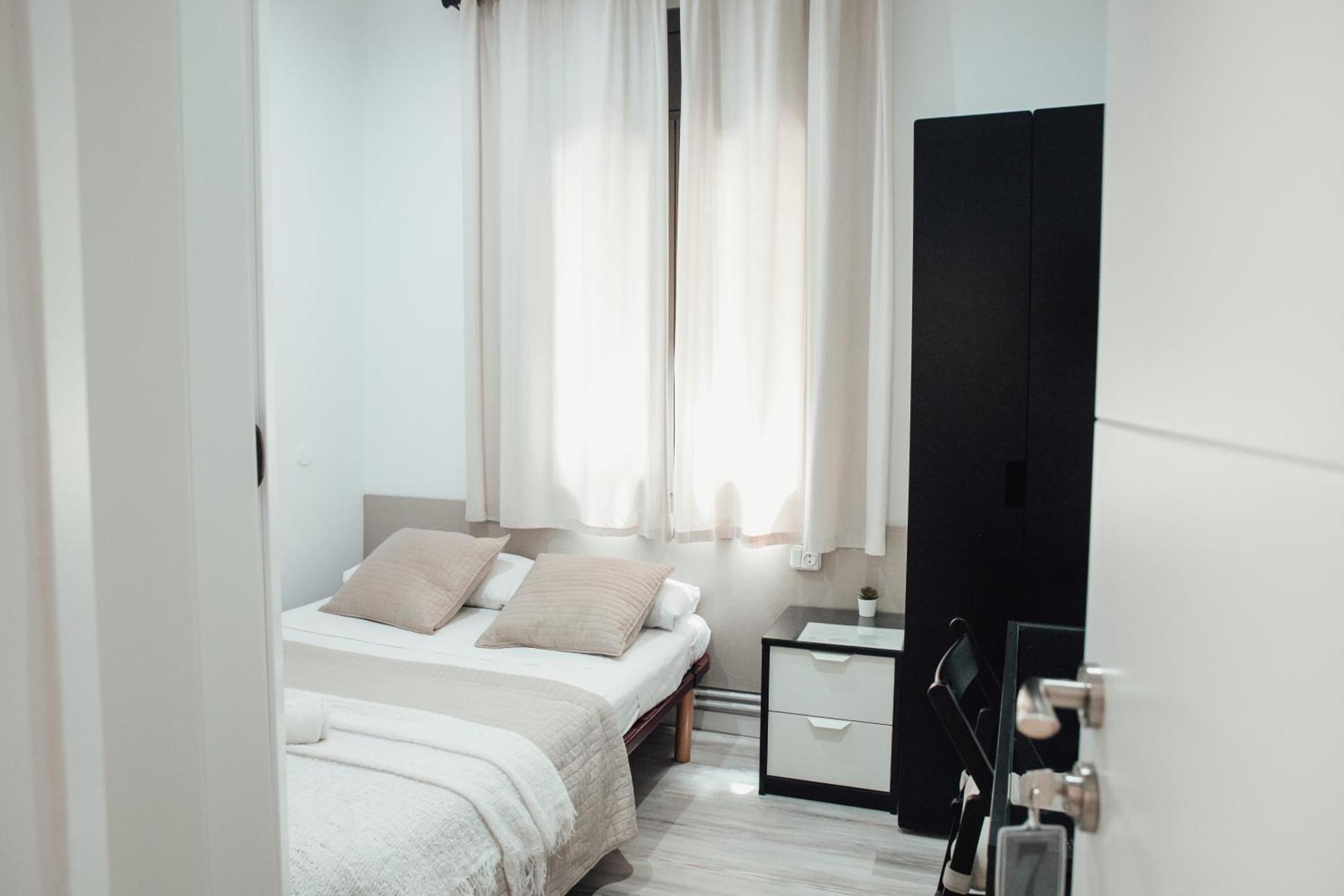 Hostal Ruta De Francia Barcelona Exterior foto